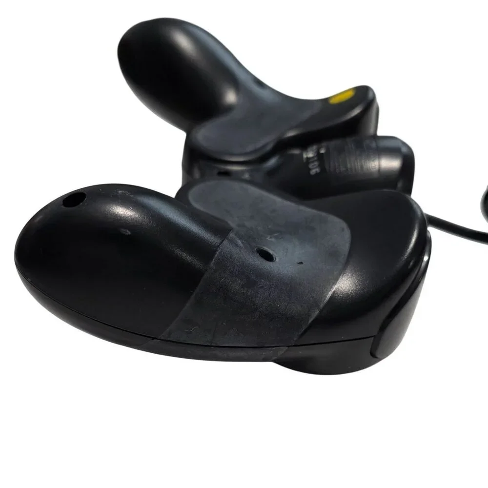 Saitek Rumble Force Wired Game Controller P2500 USB PC Gaming Gameplay Analog